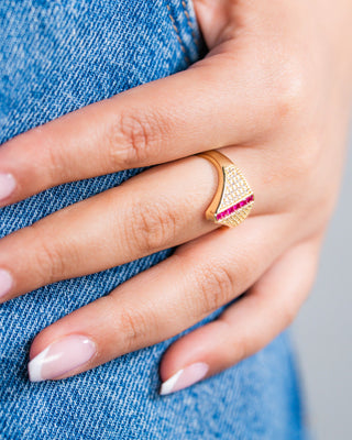 Pyramid Ring