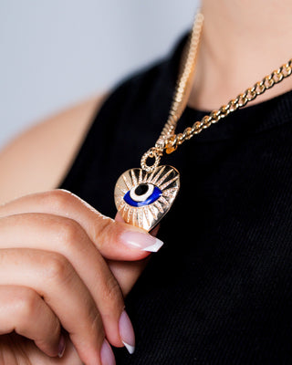 Style Figure Necklace